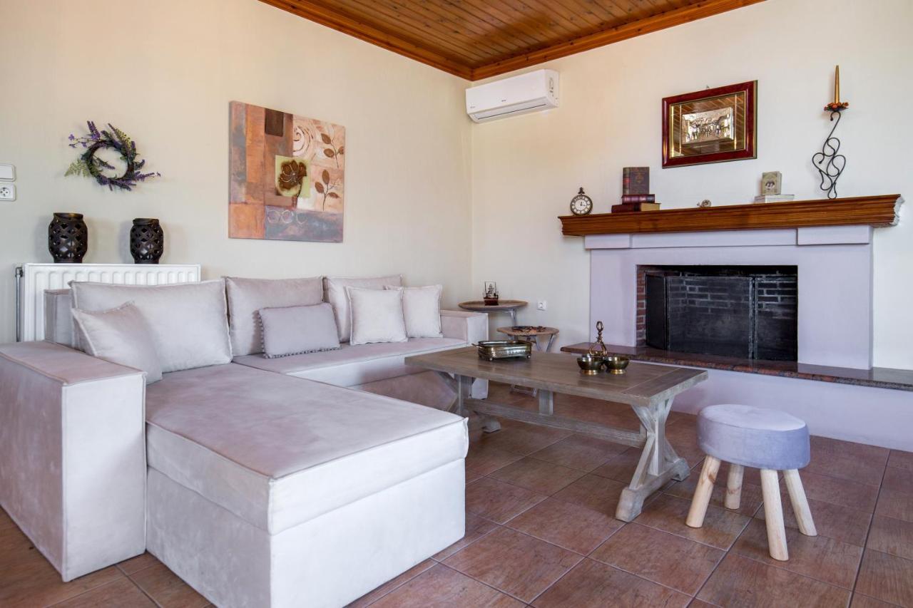 Vista Del Mare Luxury Villa Koinira Buitenkant foto